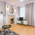 Aurora Apartments - Old Town