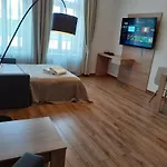 Old Town Apartments - B20