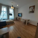 Old Town Apartments - B20