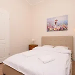 Rentplanet - Studio Plac Matejki