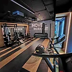 Castle Loft Apartment,Spa, Gym ,Sauna & Swimming Pool Free Parking