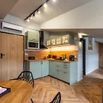 Sunflower Apartment Kalwaryjska Street