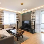 Penthouse In The Center Free Parking