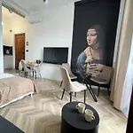 Lion Apartments - Platinium