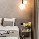 Boutique Wawel Side