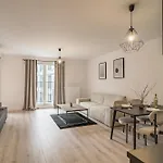 Grzegorzki Apt - Balcony, Ac, Shops&Tram Nearby - By Rentujemy