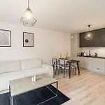 Grzegorzki Apt - Balcony, Ac, Shops&Tram Nearby - By Rentujemy
