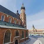 Main Square Apartment - Plac Mariacki 1