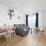 Nowoczesny Apartament W Krakowie Z Klimatyzacja I Parkingiem By Noclegi Renters