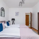 Rodzinny Apartament Z Dwiema Sypialniami Niedaleko Centrum Krakowa By Noclegi Renters