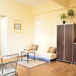 Caffe Latte, City Center Apartment