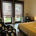 Old Town Apartments - Free Parking