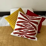 Old Town Apartments - Free Parking