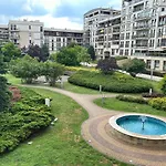 Old Town Apartments - Free Parking