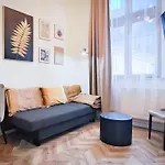 Lion Apartments - Platinium