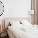 Comfort Central Studio - By Upstairs