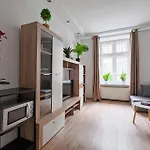 Golden Apartments/Wiet8