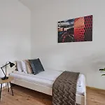 Golden Apartments/Wiet8