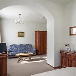 Old Time Aparthotel