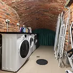 Old Town Ac Apartments Main Raiway Station