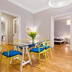 Tyzenhauz Apartments Superior