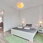 Family Apartment By Tyzenhauz