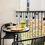 Rentplanet - Angel Plaza