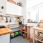 Master Corner Apartment