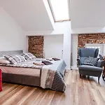Sarego Boutique Studio In Old Town