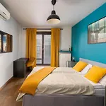 Modern Apartments With Free Parking Spot