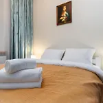 Old Town Emerald Apartment