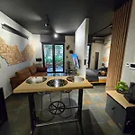 Luxury Old Town Apartments , Gym, Sauna & Swimming Pool ,Hammock, Free Parking!