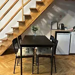 Vintage Szpitalna Apartment