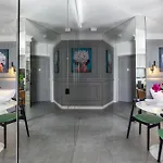Feminine Studio Fragola Apartments
