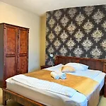 Residence9