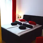 Katania Moxy Te&Am Cracow