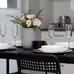 Podgorze Lipska Pet-Friendly Apartment With Balcony And Parking By Renters Prestige