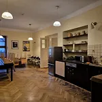 50 People Apartment