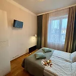 Vintage Krowoderska Apartment