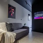 A Charming Loft In The Heart Of Krakow With Free Parking