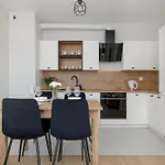 Bright Apartment Park Lotnikow Near Tauron Arena Krakow By Noclegi Renters
