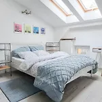 Lion Apartments
