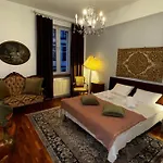 Apartament Locus Vietoris
