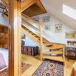 Painter\'S House
