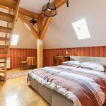 Painter\'S House