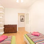 Apartament Skyfall