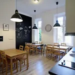 Hollywood Hostel