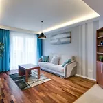 River Boulevards Apartment