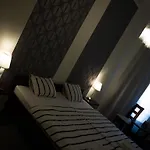 Brama Old City Rooms