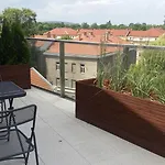 W80 Apartment